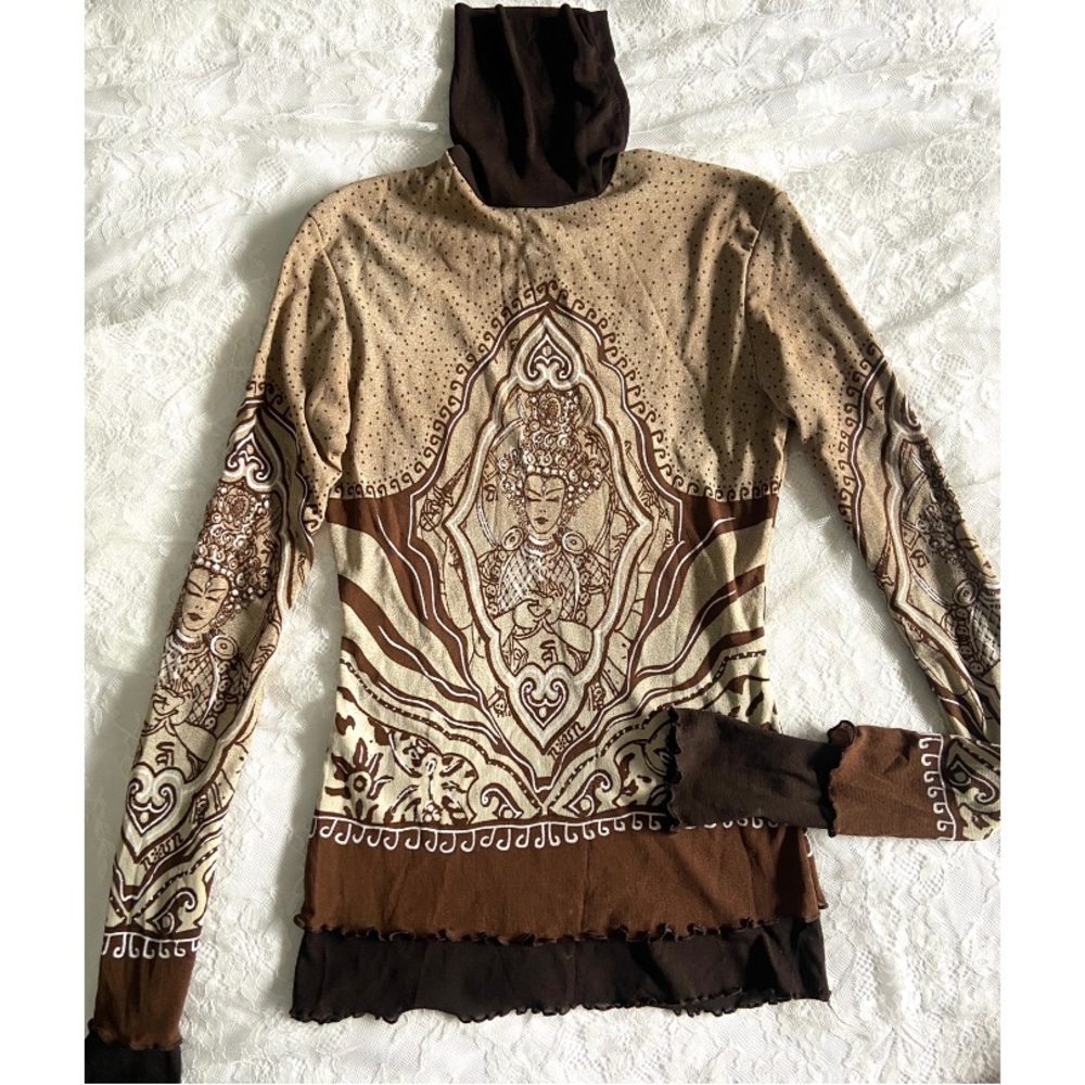 SOLD super rare vintage top by Noun Paris 🫶🏼 🪷